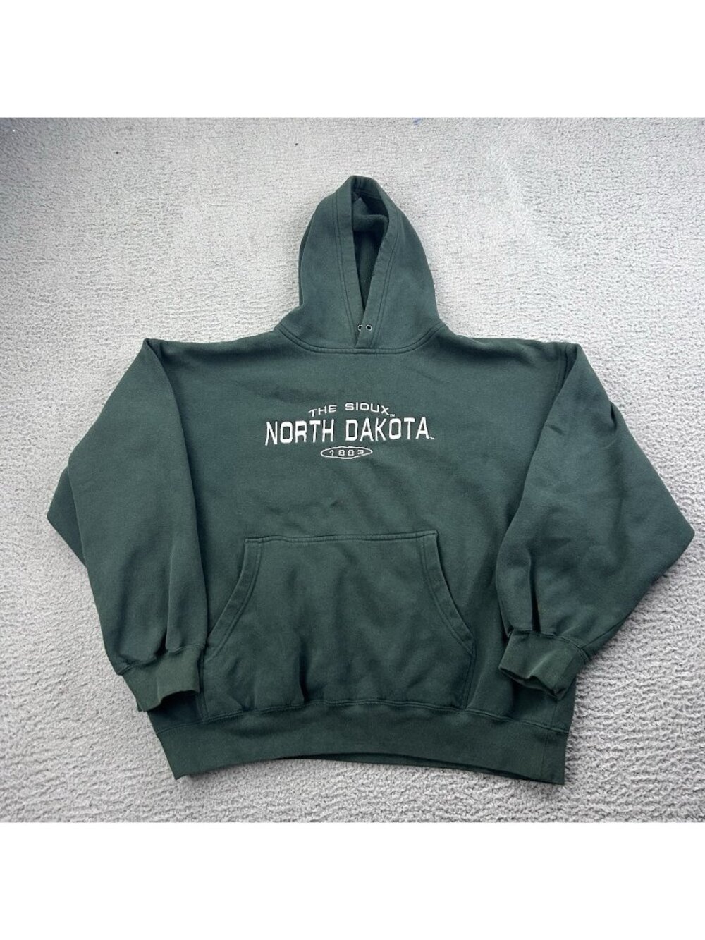 North Dakota Fighting Sioux Pullover Sweatshirt Hoodie Size XL Green UND Hockey